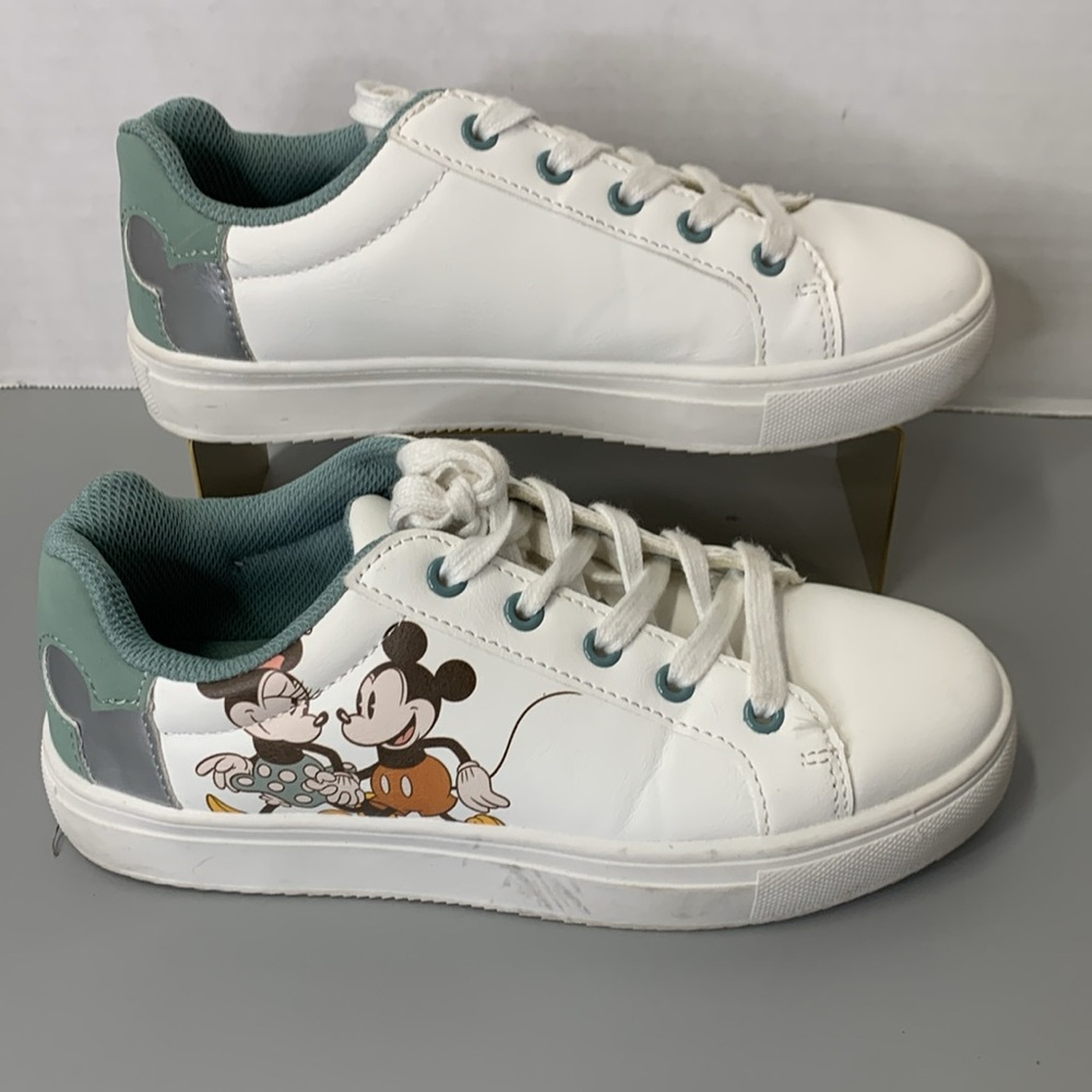 Disney MICKEY and FRIENDS White and Green Sneakers w/ Mickey Design Youth size 3 - Picture 6 of 13